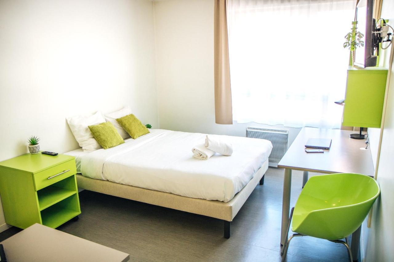 Twenty Business Flats Timone Apartahotel